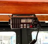 Tàu kéo lưới để bán
