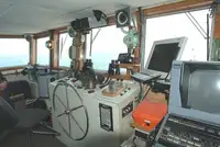 Tàu nạo vét để bán