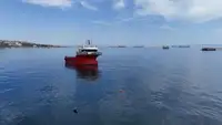 Tàu làm việc để bán