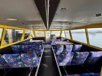 Tàu du lịch để bán