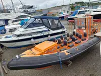 Thuyền phao cứng để bán