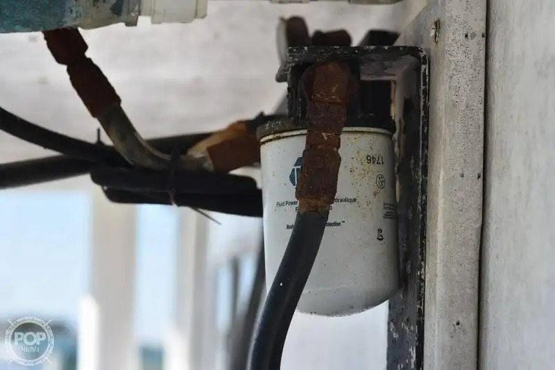 Tàu câu dài để bán