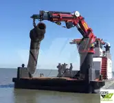 Thuyền làm việc rao bán