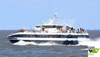 Tàu phà để bán