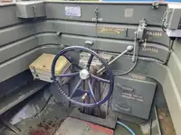 Tàu làm việc để bán