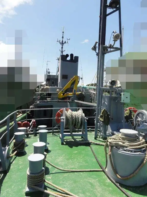 Tàu cung cấp để bán
