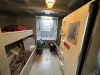 Tàu dẫn đường để bán