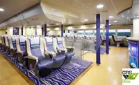 Tàu du lịch để bán