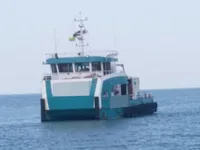 Tàu làm việc để bán