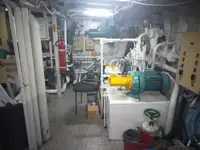 Tàu kéo để bán