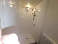 Tàu kéo lưới để bán
