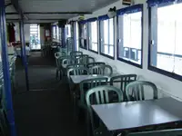 Tàu chở khách để bán