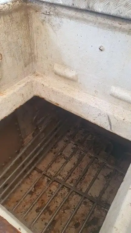Tàu câu dài để bán
