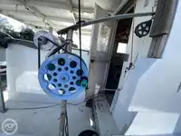 Tàu kéo lưới để bán