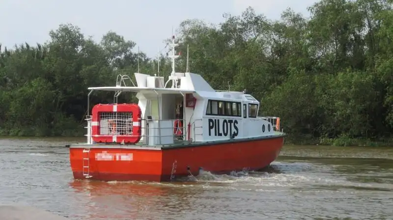 Tàu tuần tra để bán