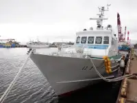 Tàu tuần tra để bán