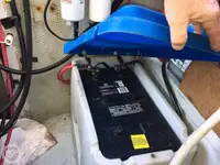 Tàu kéo lưới để bán