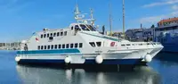 Catamaran rao bán