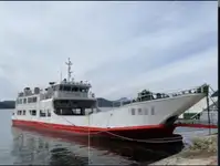 Tàu phà rao bán