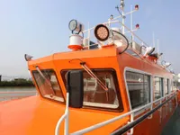 Tàu dẫn đường để bán