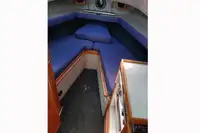 Tàu làm việc để bán