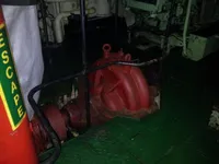 Tàu kéo để bán