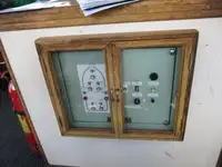 Tàu kéo để bán