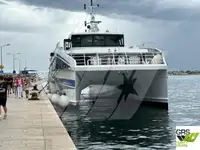 Tàu chở khách để bán