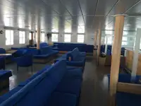 Tàu phà rao bán