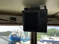 Tàu kéo lưới để bán