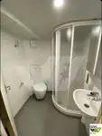 Tàu du lịch để bán