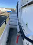 Tàu dẫn đường để bán