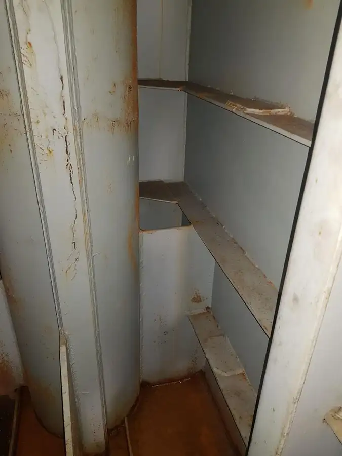 Sà lan để bán