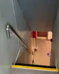Tàu chở khách và hàng hóa để bán
