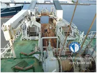 Tàu kéo lưới để bán