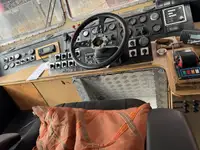 Tàu dẫn đường để bán