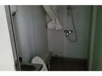 Tàu chở thủy thủ đoàn để bán