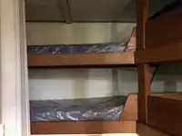Tàu cung cấp để bán