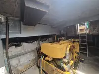 Tàu dẫn đường để bán