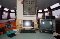 Tàu phà để bán