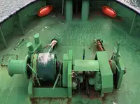 Tàu kéo để bán