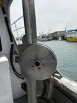 Tàu chế biến cá để bán