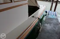 Tàu chế biến cá để bán