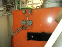 Tàu kéo lưới để bán