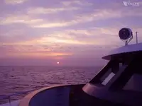 Tàu hỗ trợ lặn để bán