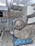 Tàu du lịch để bán