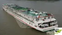 Tàu du lịch để bán