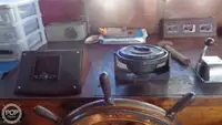 Tàu kéo lưới để bán