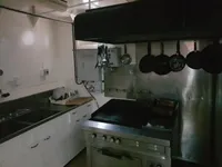 Sà lan để bán