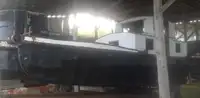 Tàu kéo để bán